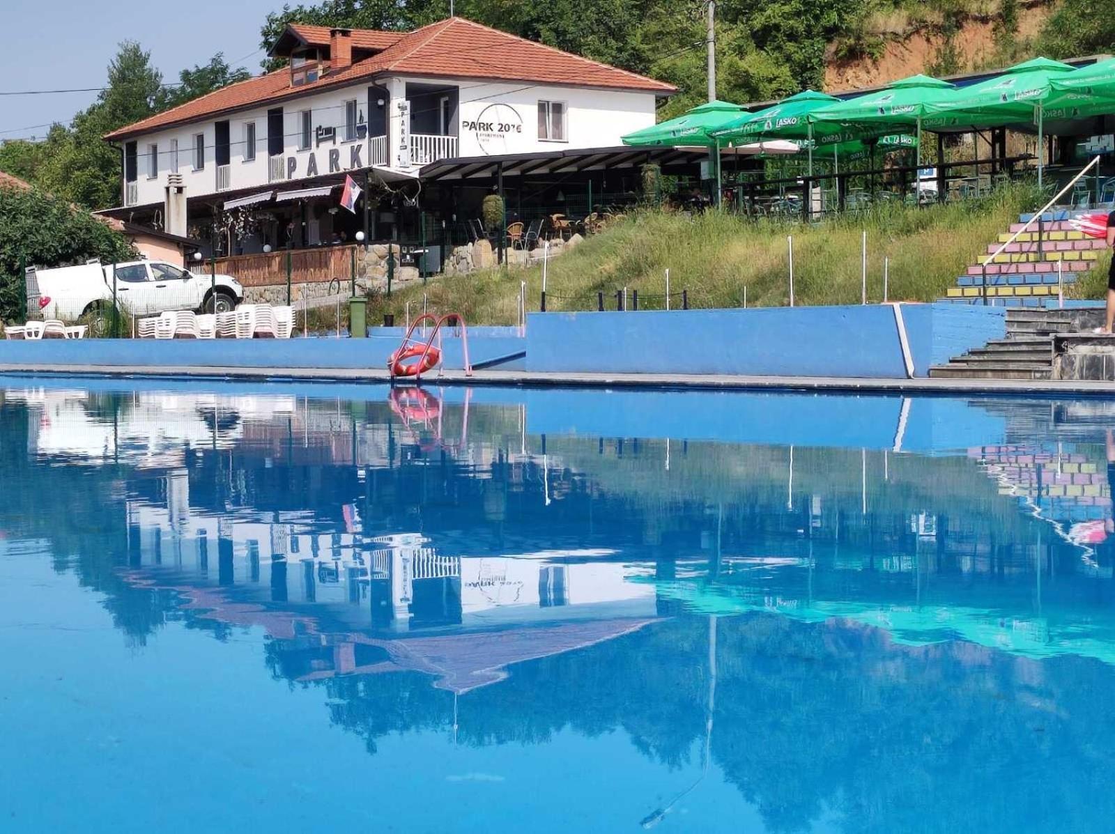 Apartments Park 2016 Surdulica Dış mekan fotoğraf